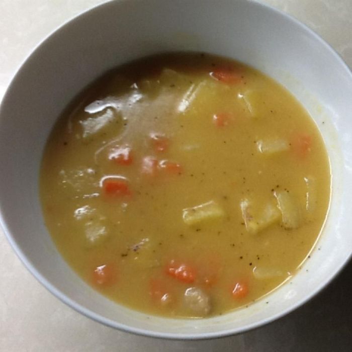 Newfoundland style pea soup