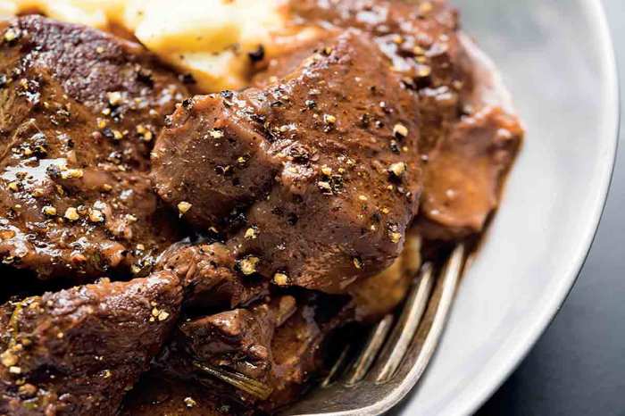 Greek beef stew wine red stifado