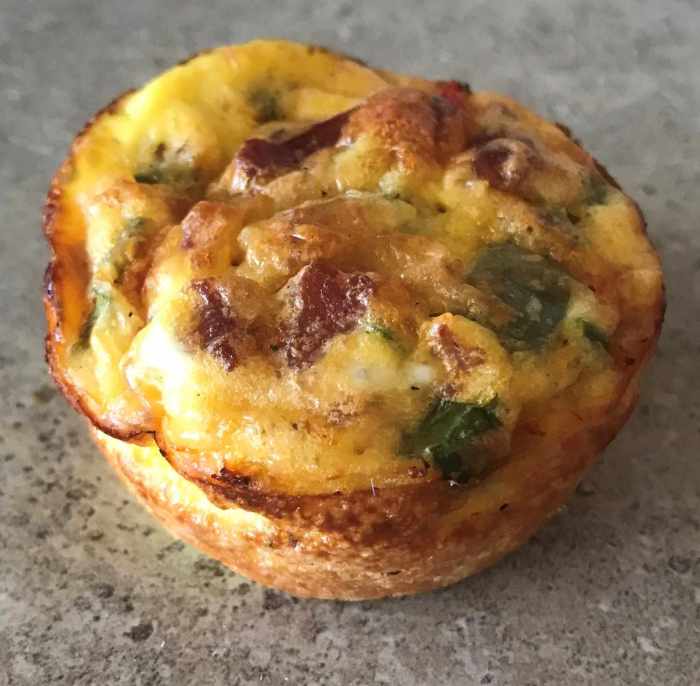 Easy breakfast egg muffins