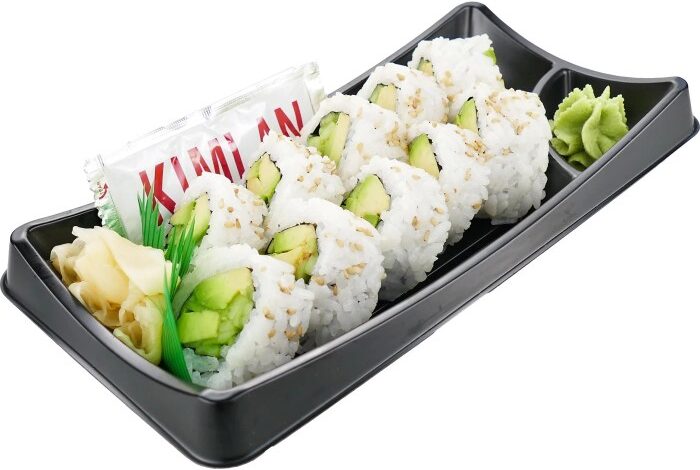 Sushi avocado cucumber rolls hand vegan make vietnamese roll step do thevietvegan