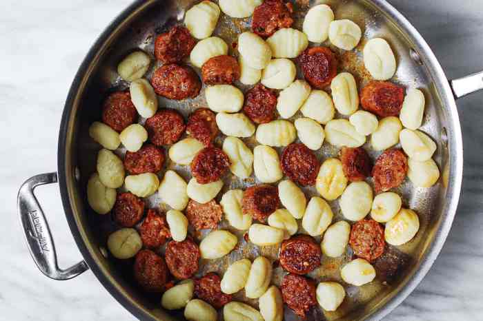 Creamy sausage and mushroom gnocchi skillet